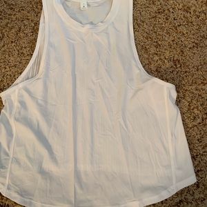 Lululemon cropped tank top